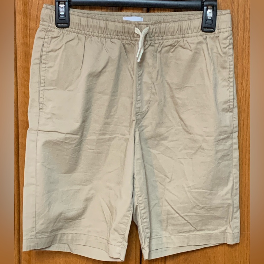 Old Navy boys Khaki shorts Sz XL